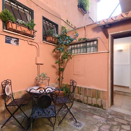 Апартаменты Lovely With Garden In Vatican Museums Trastevere Рим Экстерьер фото
